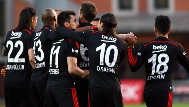 Kasımpaşa:1 Beşiktaş:2 (İlk Yarı Sonucu)