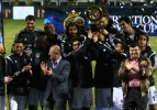 Beşiktaşımız, Şampiyonluk Kupasını Törenle Aldı