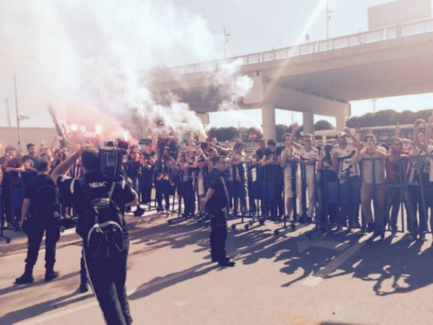 Futbol Takımımıza İzmir’de Coşkulu Karşılama